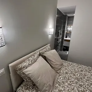  Appartement Les Violettes, Logement équipé Et Moderne