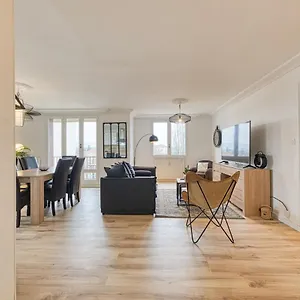  Appartement Magnificent Apartment, 4 Bedrooms, Fiber Wifi